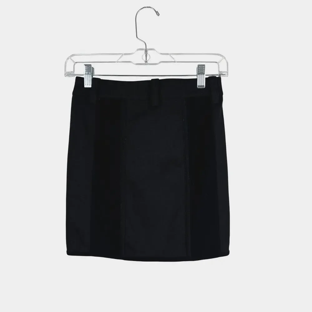 T Alexander Wang Black Mini Skirt –  Lyocell Blend – Size 0- Capsule Closet